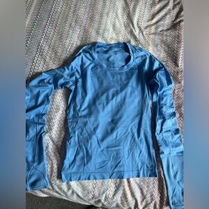 lululemon long sleeve race length tee in light blue